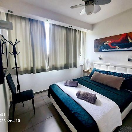 קיסריה Vacation apartments with a sea view -דירות נופש מול הים מראה חיצוני תמונה