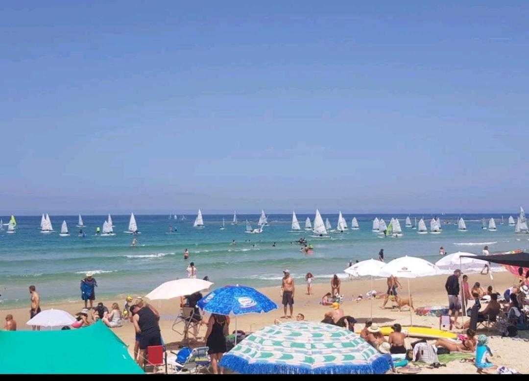 קיסריה Vacation apartments with a sea view -דירות נופש מול הים מראה חיצוני תמונה