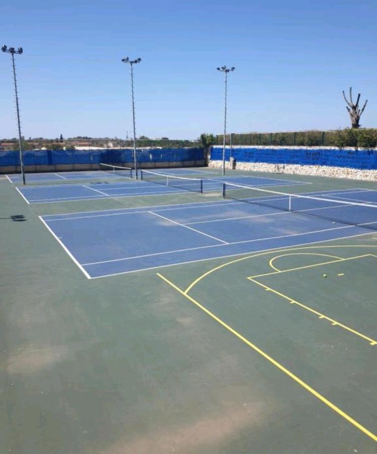 קיסריה Vacation apartments with a sea view -דירות נופש מול הים מראה חיצוני תמונה