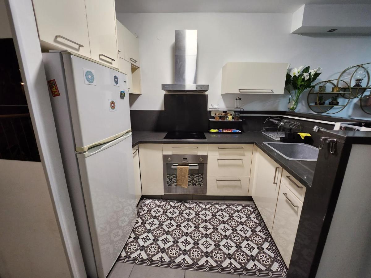 קיסריה Vacation apartments with a sea view -דירות נופש מול הים מראה חיצוני תמונה