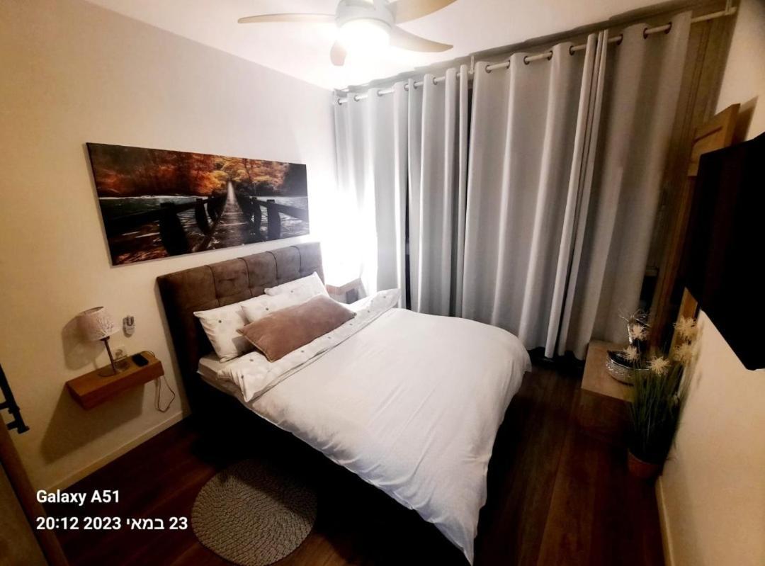 קיסריה Vacation apartments with a sea view -דירות נופש מול הים מראה חיצוני תמונה