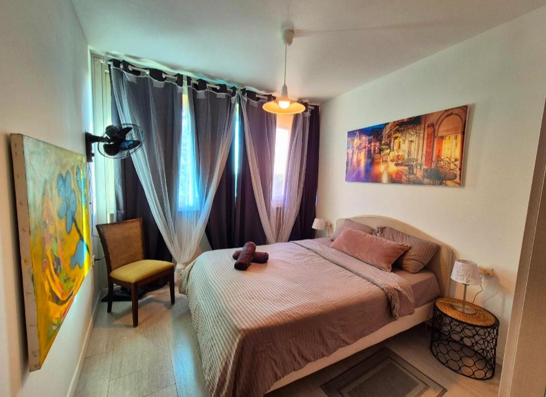 קיסריה Vacation apartments with a sea view -דירות נופש מול הים מראה חיצוני תמונה